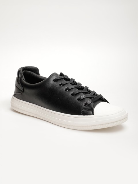

LOCOMOTIVE Men Black Sneakers