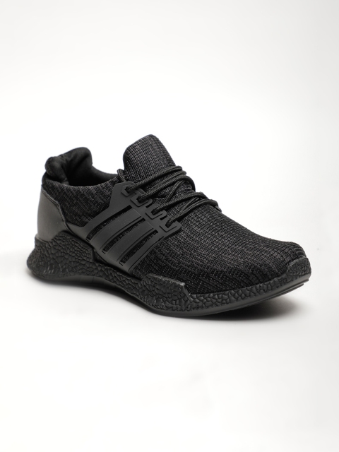 

LOCOMOTIVE Men Black Sneakers