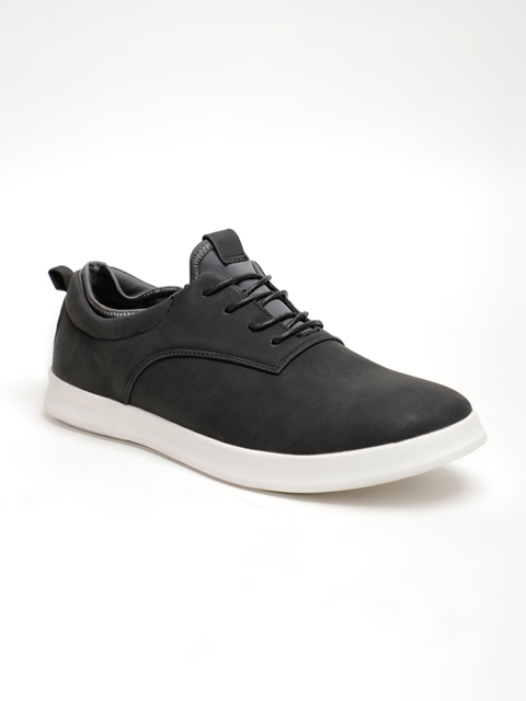 

LOCOMOTIVE Men Black Sneakers