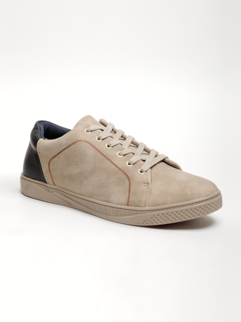 

LOCOMOTIVE Men Beige & Black Colourblocked Sneakers