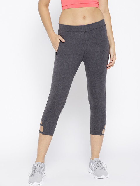 

Sweet Dreams Women Charcoal Grey Solid 3/4 Tights