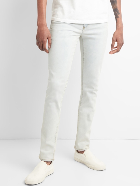 

GAP Men White Lightweight Jeans in Skinny Fit with GAP MenFlex
