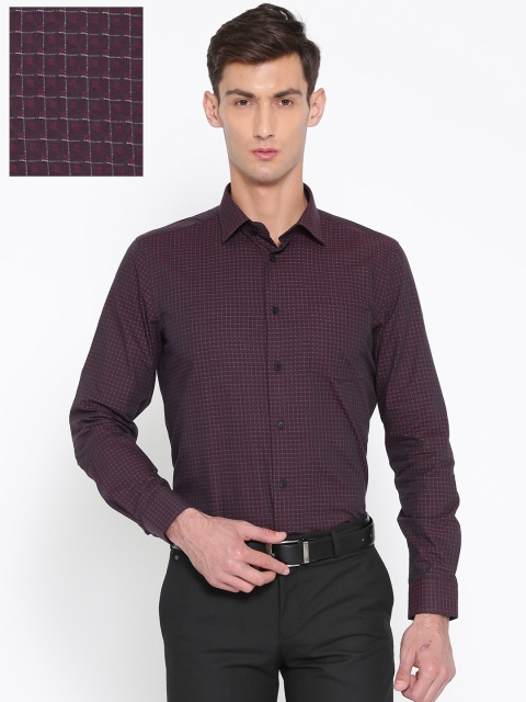 

Blackberrys Men Burgundy Slim Fit Checked Formal Shirt
