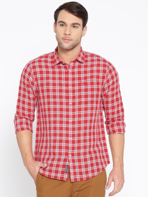 

Blackberrys Men Red & White Slim Fit Checked Casual Shirt