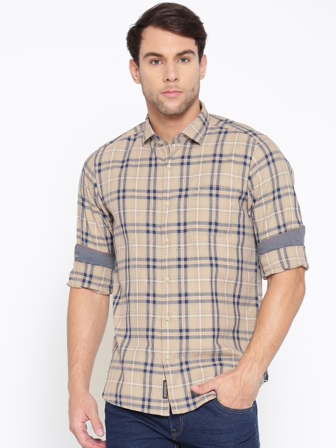 

Blackberrys Men Beige & Navy Blue Slim Fit Checked Casual Shirt