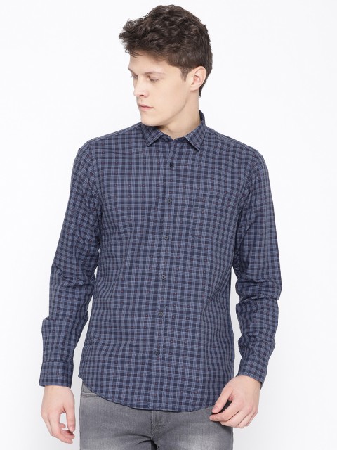 

Blackberrys Men Navy Blue Slim Fit Checked Casual Shirt