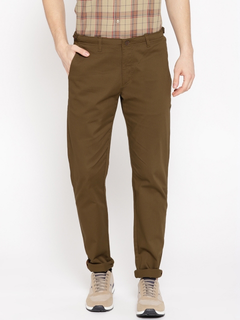 

Blackberrys Men Olive Brown Tapered Fit Solid Regular Trousers