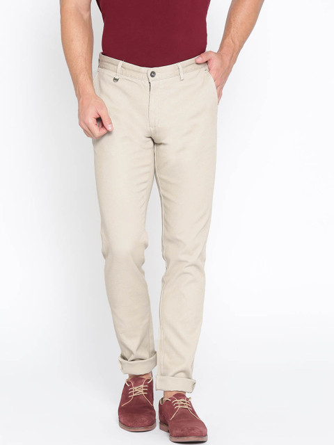 

Blackberrys Men Off-White Regular Fit Self Design Trousers
