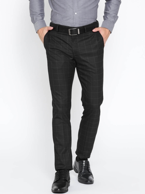 

Blackberrys Men Black & Grey Regular Fit Checked Formal Trousers