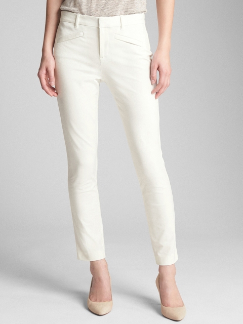 

GAP Women White Regular Fit Solid Regular Trousers