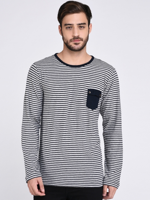 

Rigo Men Grey Striped Round Neck T-shirt