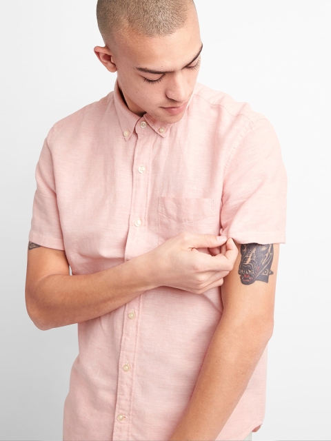 

GAP Men Standard Fit Short Sleeve Shirt In Linen-Cotton, Pink