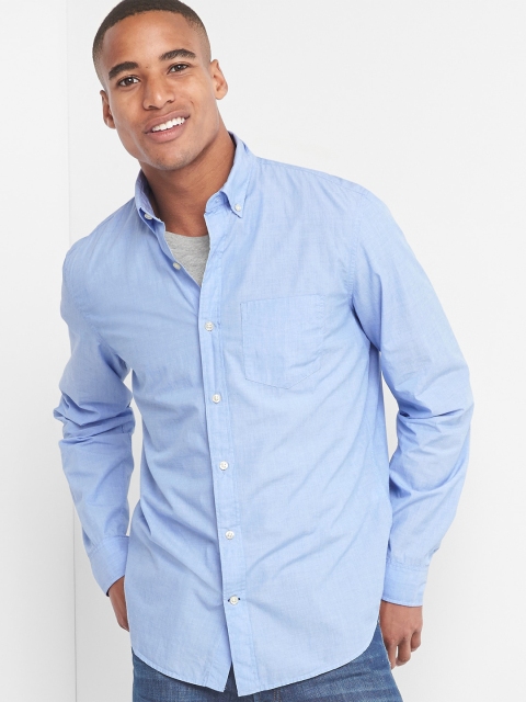 

GAP Men True Wash Poplin Standard Fit Shirt, Blue