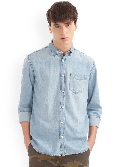 

GAP Men Blue Button Down Denim Shirt