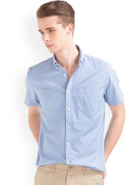 

GAP Men Blue Oxford Short Sleeve Standard Fit Shirt