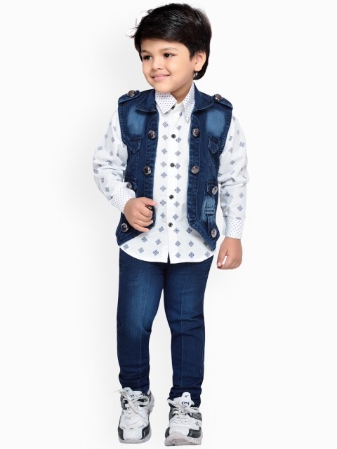 

Aj DEZInES Boys Blue Solid Shirt with Trousers