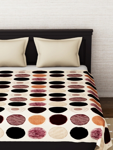 

Story@home Cream-Coloured & Black Geometric Mild Winter 400 GSM Double Bed Blanket