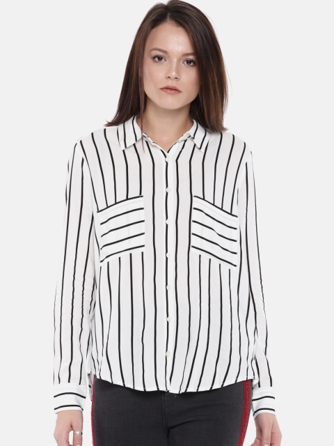 

FOREVER 21 Women White & Black Regular Fit Striped Casual High-Low Shirt