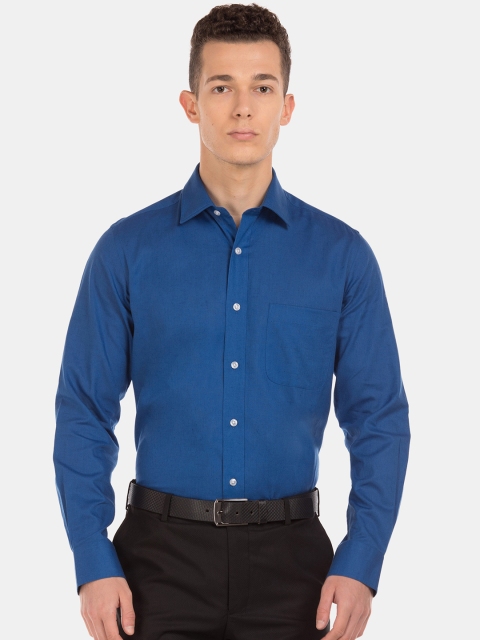 

Arrow Men Blue Regular Fit Solid Formal Shirt