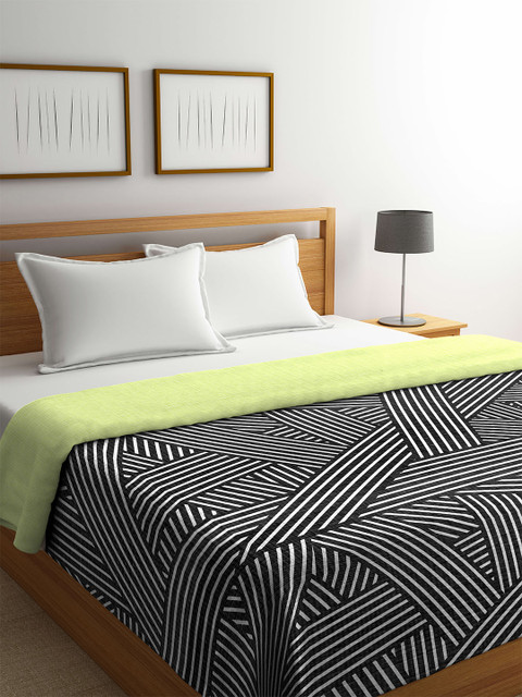

Portico New York Black & White Abstract AC Room 110 GSM Double Bed Dohar