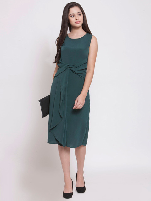 

Martini Women Green Solid Fit and Flare Dress