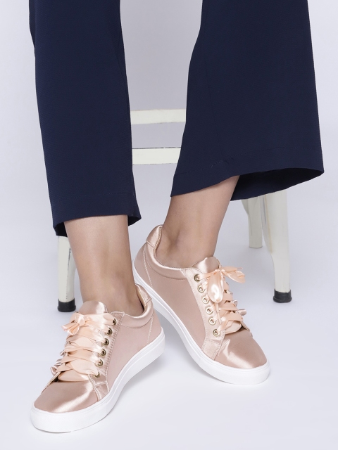 

CORSICA Women Pink Sneakers