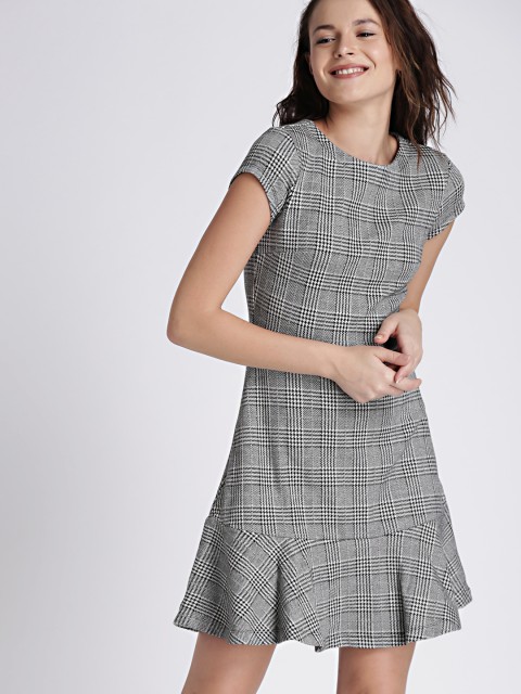 

GAP Women's Grey & Black Plaid Fit and Flare Peplum Dress in Ponte