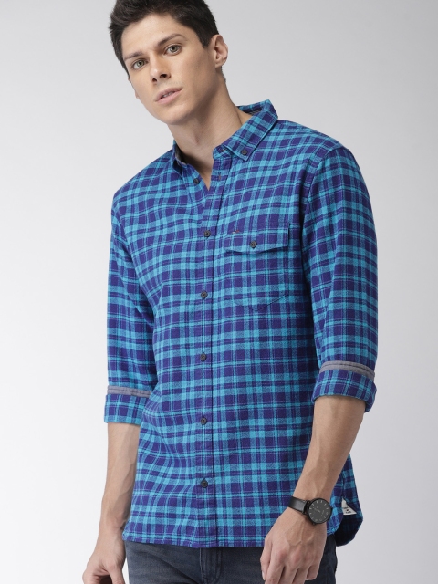 

Tommy Hilfiger Men Blue Regular Fit Checked Casual Shirt