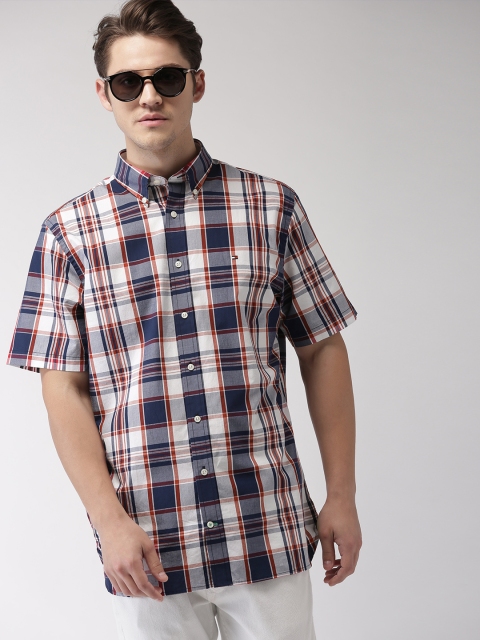 

Tommy Hilfiger Men Navy Blue & Red Regular Fit Checked Casual Shirt