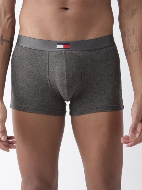 

Tommy Hilfiger Men Charcoal Grey Solid Trunks A8AB4125