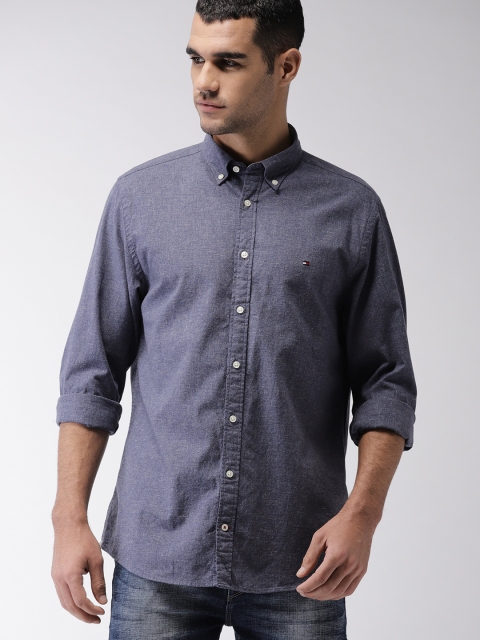 

Tommy Hilfiger Men Navy Blue Regular Fit Solid Casual Shirt