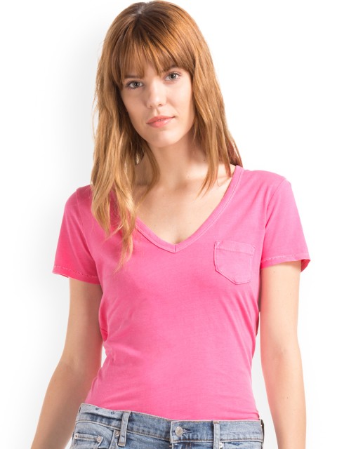 

GAP Women Vintage Wash Sueded Pink V-Neck T-shirt
