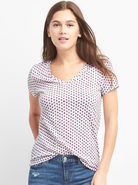 

GAP Women White Floral Print Novelty V-Neck T-Shirt