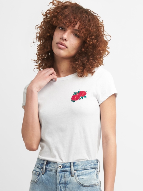 

GAP Women White Floral Embroidered Graphic Crew Neck T-Shirt