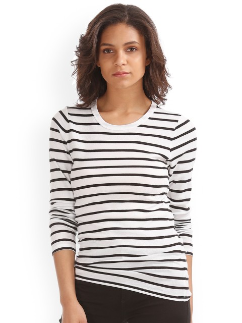 

GAP Women Fall Fav Crew Stripe T-shirt, White