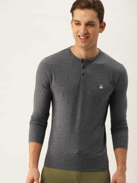 

United Colors of Benetton Men Grey Melange Solid Henley Neck T-shirt
