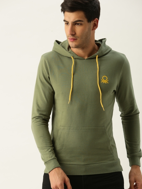 

United Colors of Benetton Men Green Solid Hooded Sweatshirt