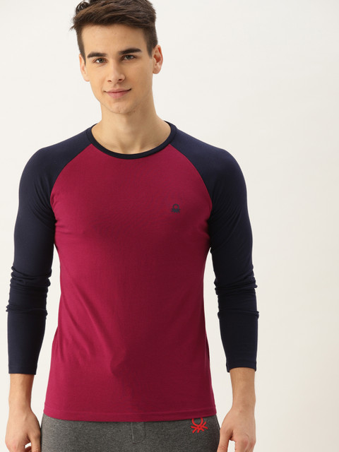 

United Colors of Benetton Men Maroon & Navy Blue Solid Round Neck T-shirt