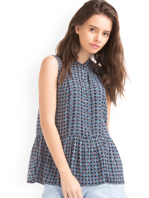 

GAP Women Blue Print Peplum Top