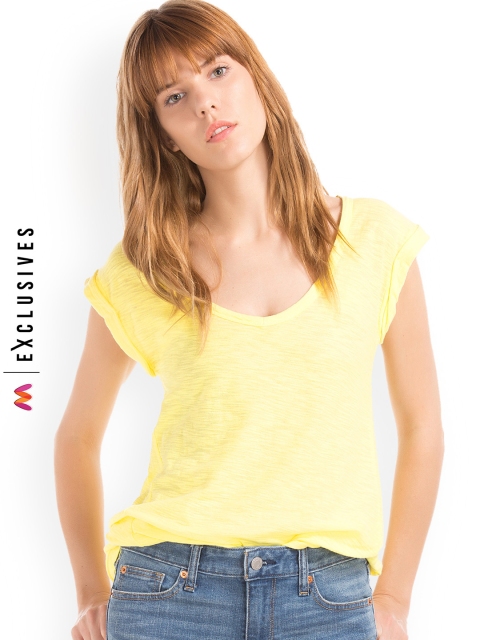 

GAP Women Yellow Slub Roll Sleeve Top