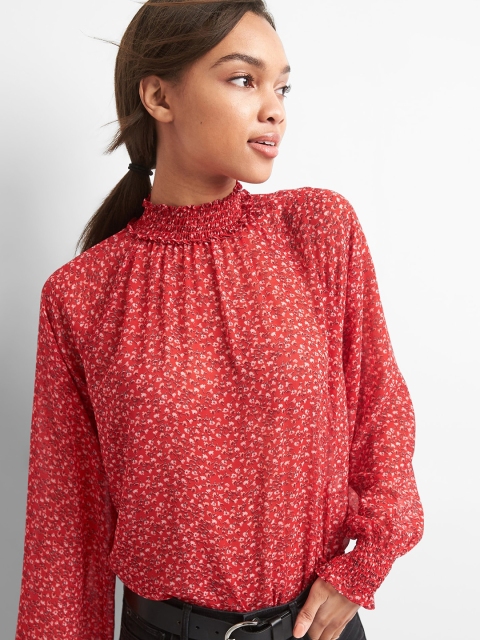 

GAP Women Red Print Smocked Mockneck Top