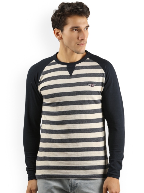 

WEXFORD Men Cream-Coloured Striped Round Neck T-shirt
