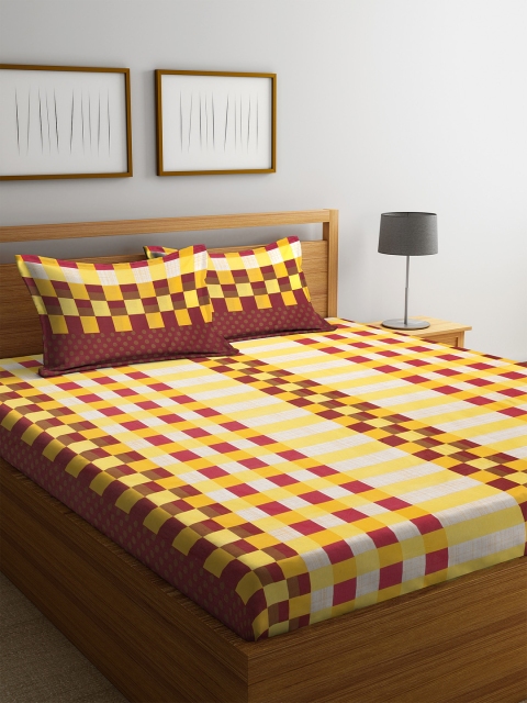 

Home Sizzler Yellow Geometric Flat 144 TC Cotton 1 Double Bedsheet with 2 Pillow Covers