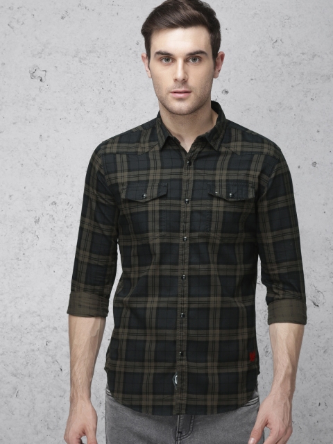 

Ecko Unltd Men Grey & Black Regular Fit Checked Casual Shirt