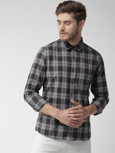

Arrow Sport Men Charcoal Grey & Black Urban Slim Fit Checked Casual Shirt