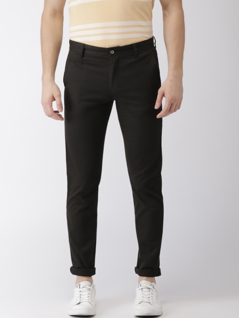 

Arrow Sport Men Black Leisure Slim Fit Solid Chinos