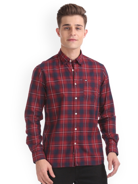 

Arrow Sport Men Red & Blue Slim Fit Checked Casual Shirt