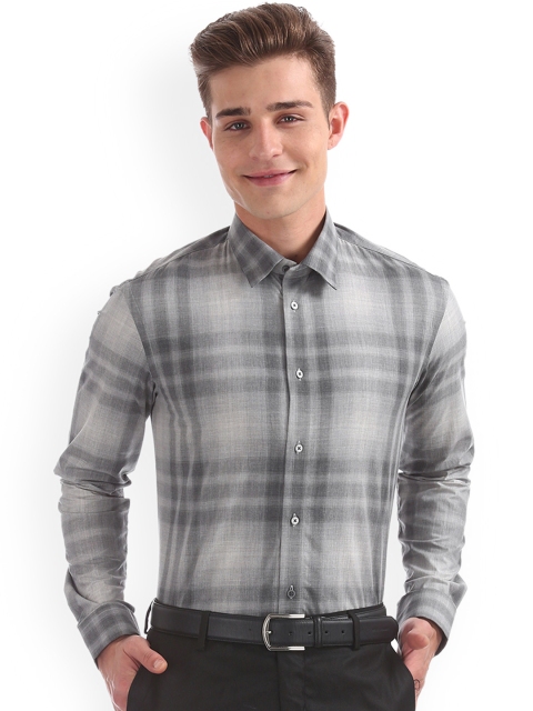 

Arrow New York Men Grey Slim Fit Checked Casual Shirt