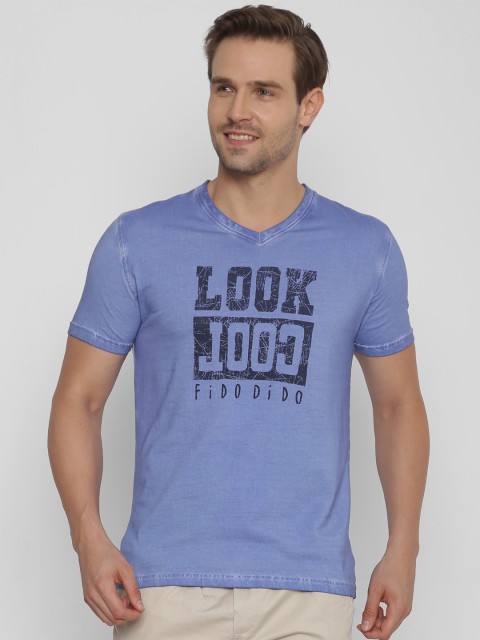 

FIDO DIDO Men Blue Printed V-Neck T-shirt