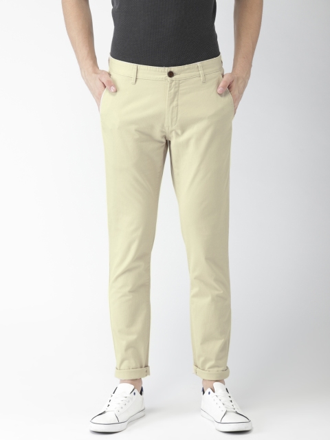 

Arrow Sport Men Beige Chrysler Slim Fit Solid Chinos